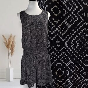 Joie Silk Lawska Print Silk Mini Dress Size L Smocked Waist Blouse Caviar